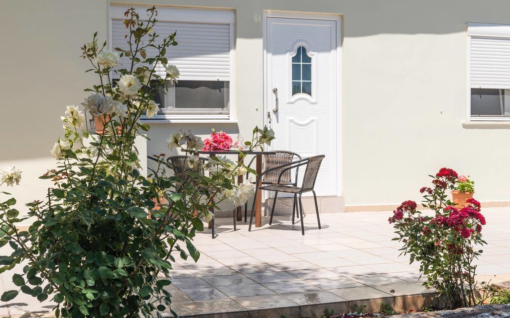 Xirouchakis Farm Apartment Kissamos Exterior photo